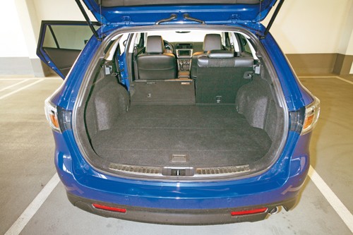 Honda Accord, Mazda 6 i Citroen C5 kontra VW Passat - Porównanie 4 kombi klasy średniej