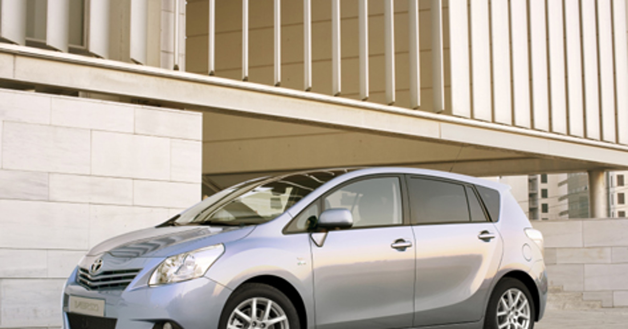 Toyota Verso - Dynamiczna przestrzeń