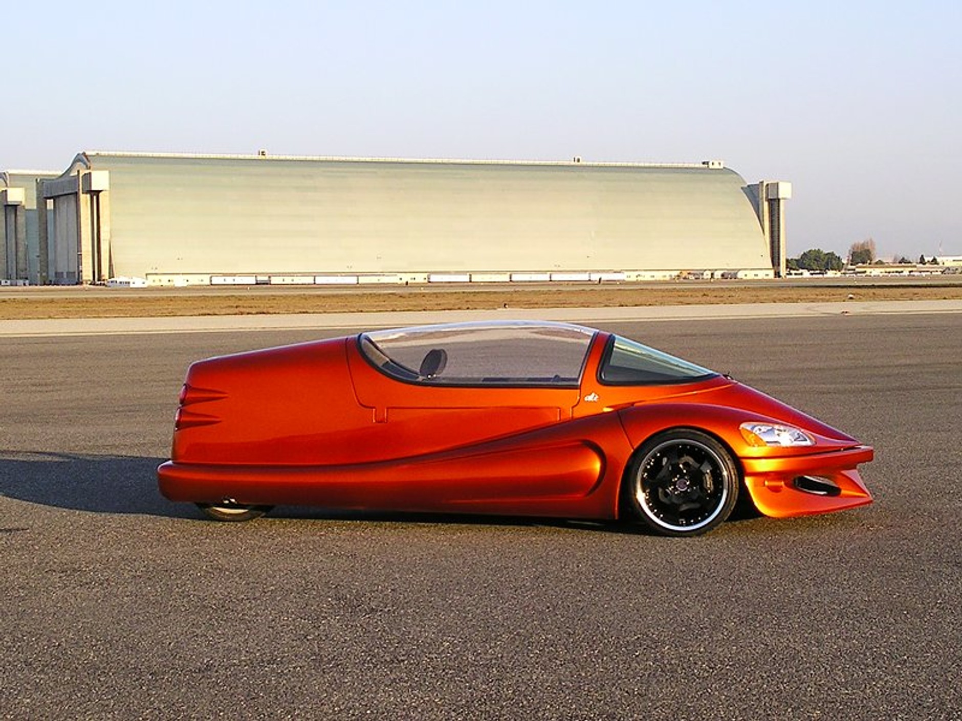 Trójkołowy projekt Alé z Kanady spala tylko 2,6 l/100 km