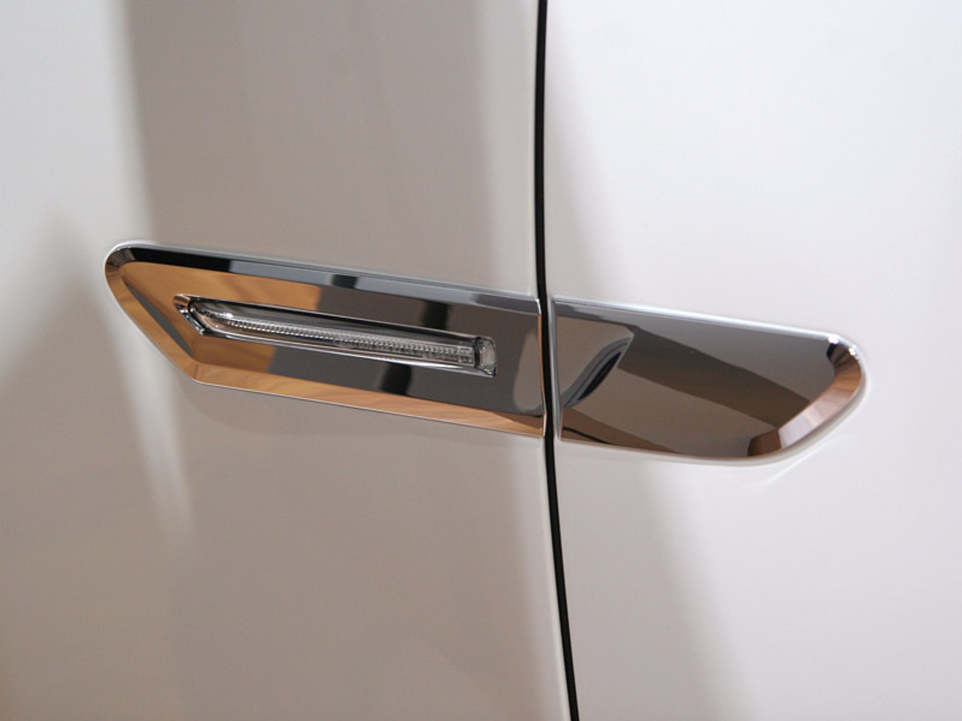 Paryż 2008: BMW serii 7 – pierwsze wrażenia