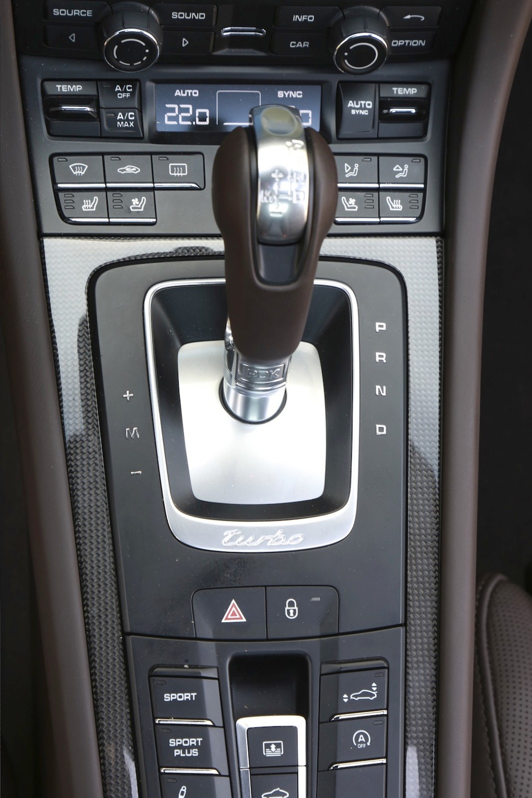 Dwusprzęgłowy, 7-stopniowy „automat”