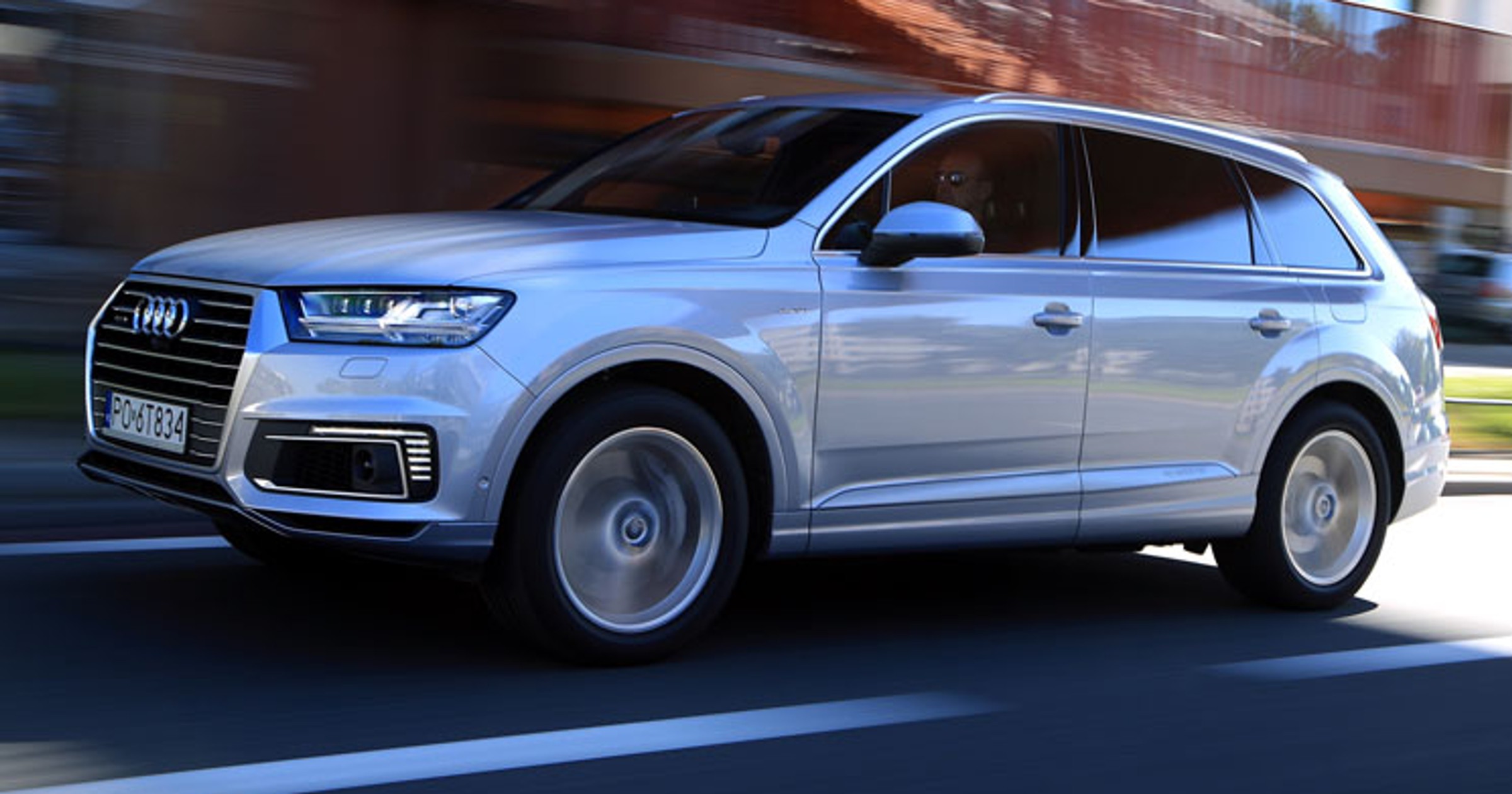 Audi Q7 e-tron - czy warto kupić hybrydę?