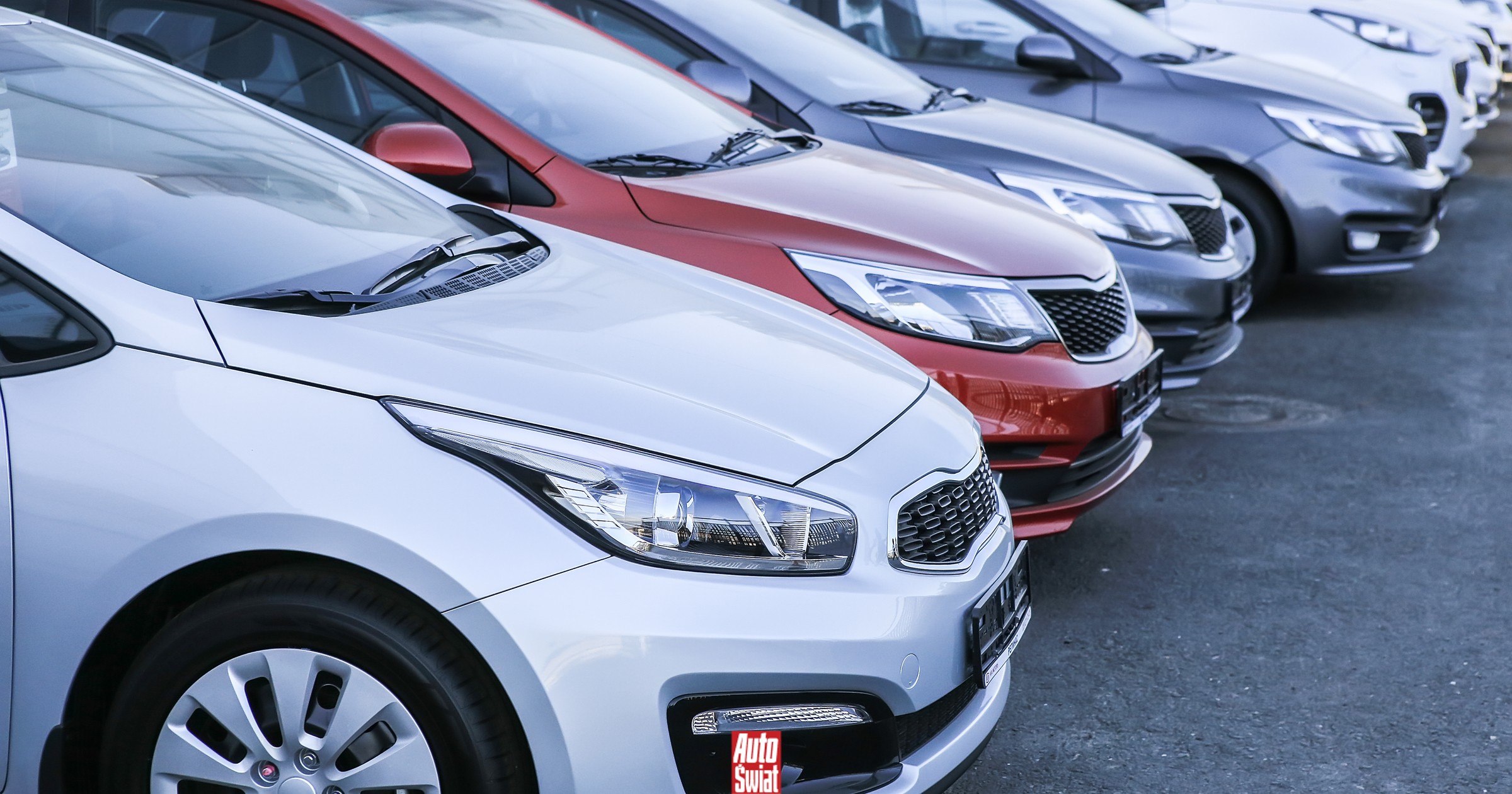 Kupując samochód, warto zabrać ze sobą magnes. Tak pomaga w oględzinach