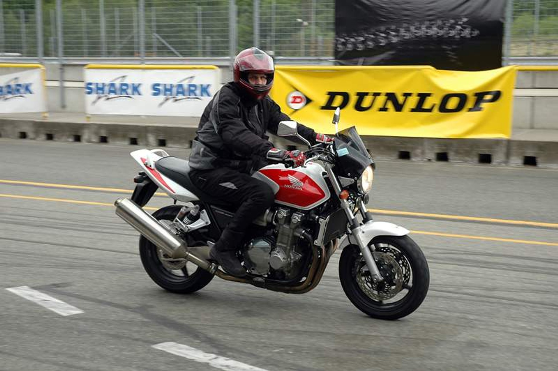 Supermoto Honda Days: nowy CBR600RR na torze