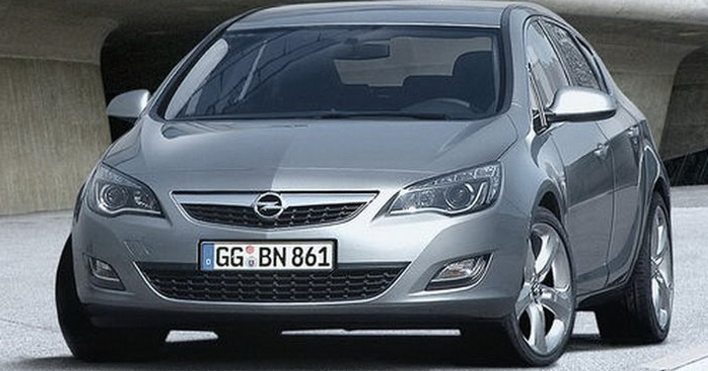 Nowy Opel Astra wygląda jak mała Insignia