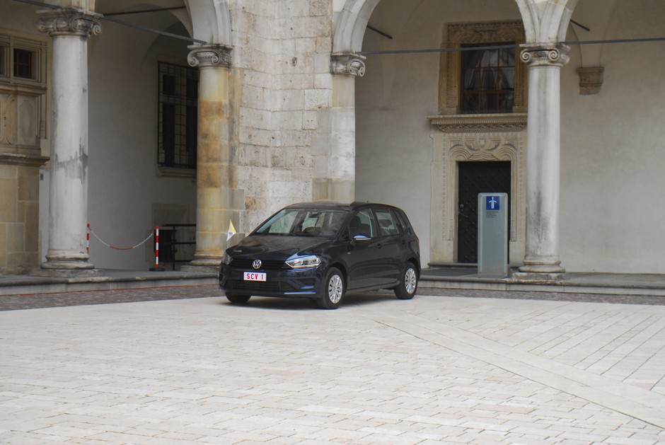 Volkswagen Golf Sportsvan papieża Franciszka