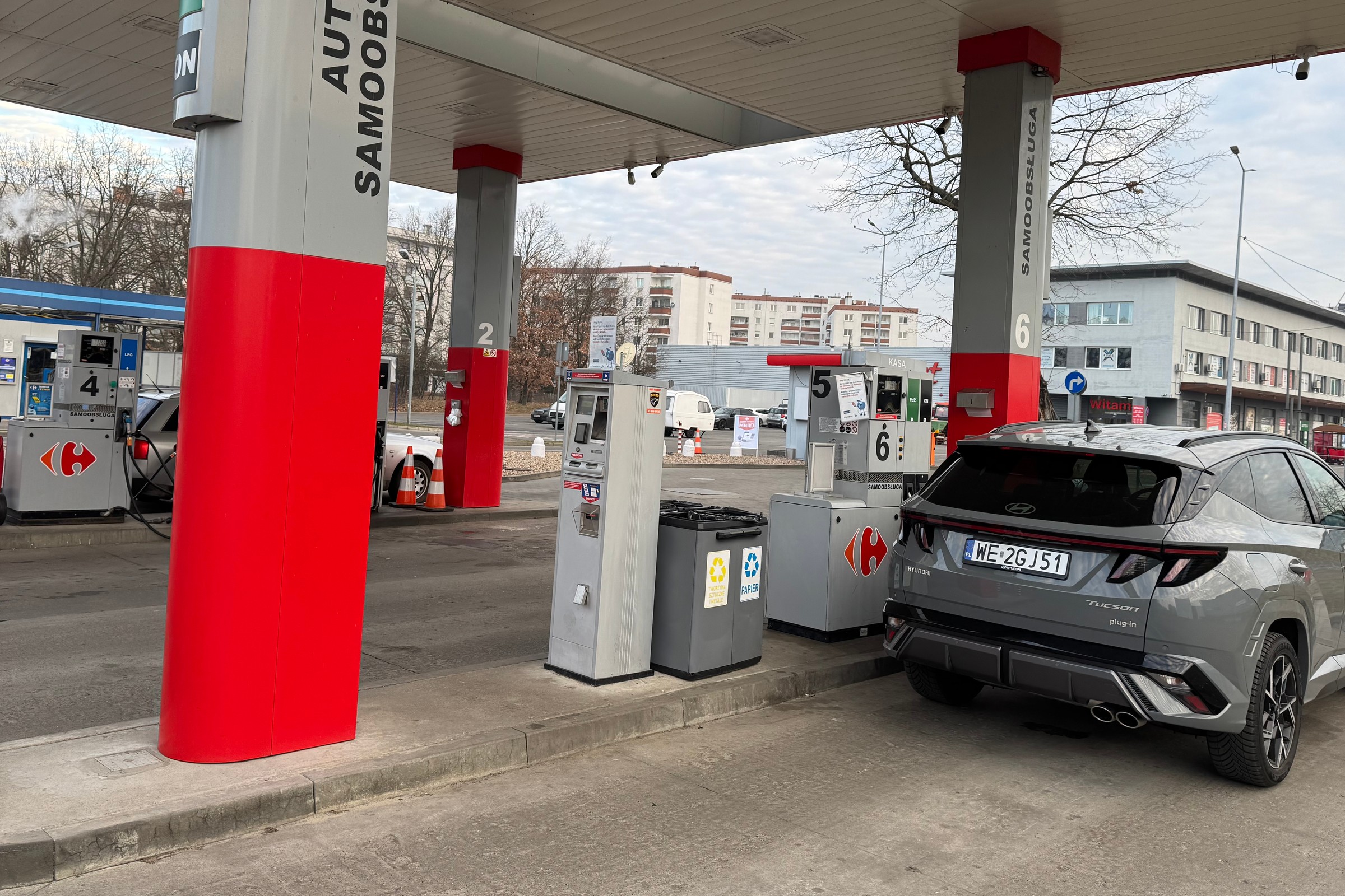 Zatankował i odjechał bez zapłaty. Co grozi za niezapłacenie za paliwo na stacji?