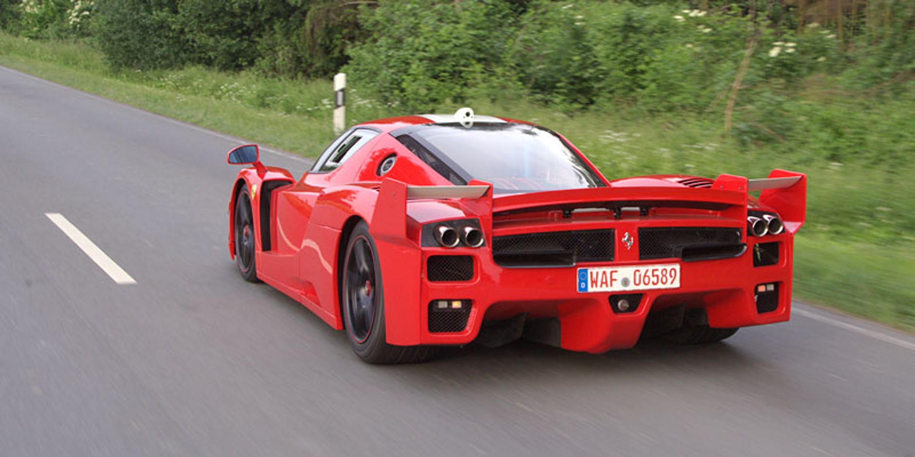 Ferrari FXX z drogową homologacją