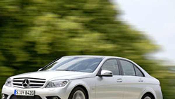 Paryż 2008: Mercedes-Benz C 250 CDI BlueEFFICIENCY – 4 cylindry, 500 Nm, 5,2 l/100 km