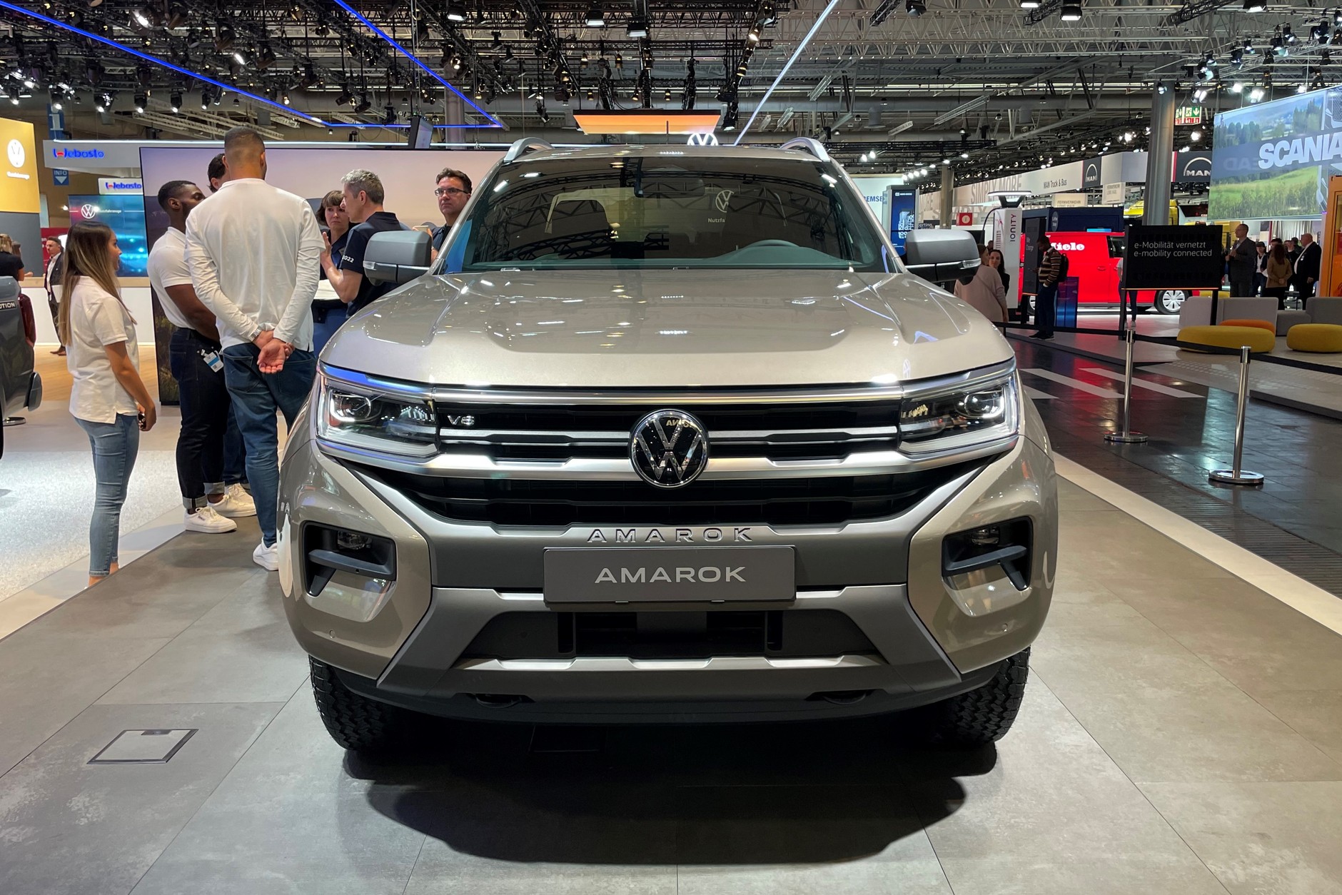 Z tej perspektywy Amaroka łatwo pomylić z poprzednikiem.