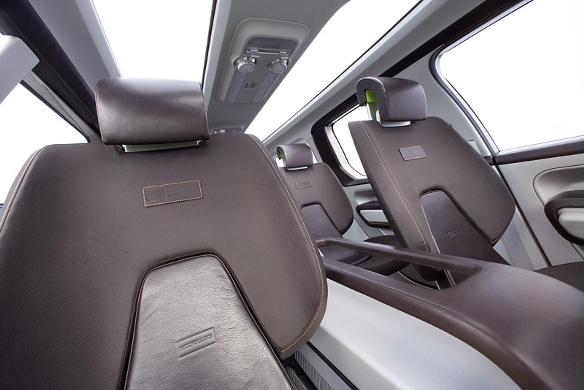 Detroit 2008: Ford Explorer America - oszczędniejszy olbrzym