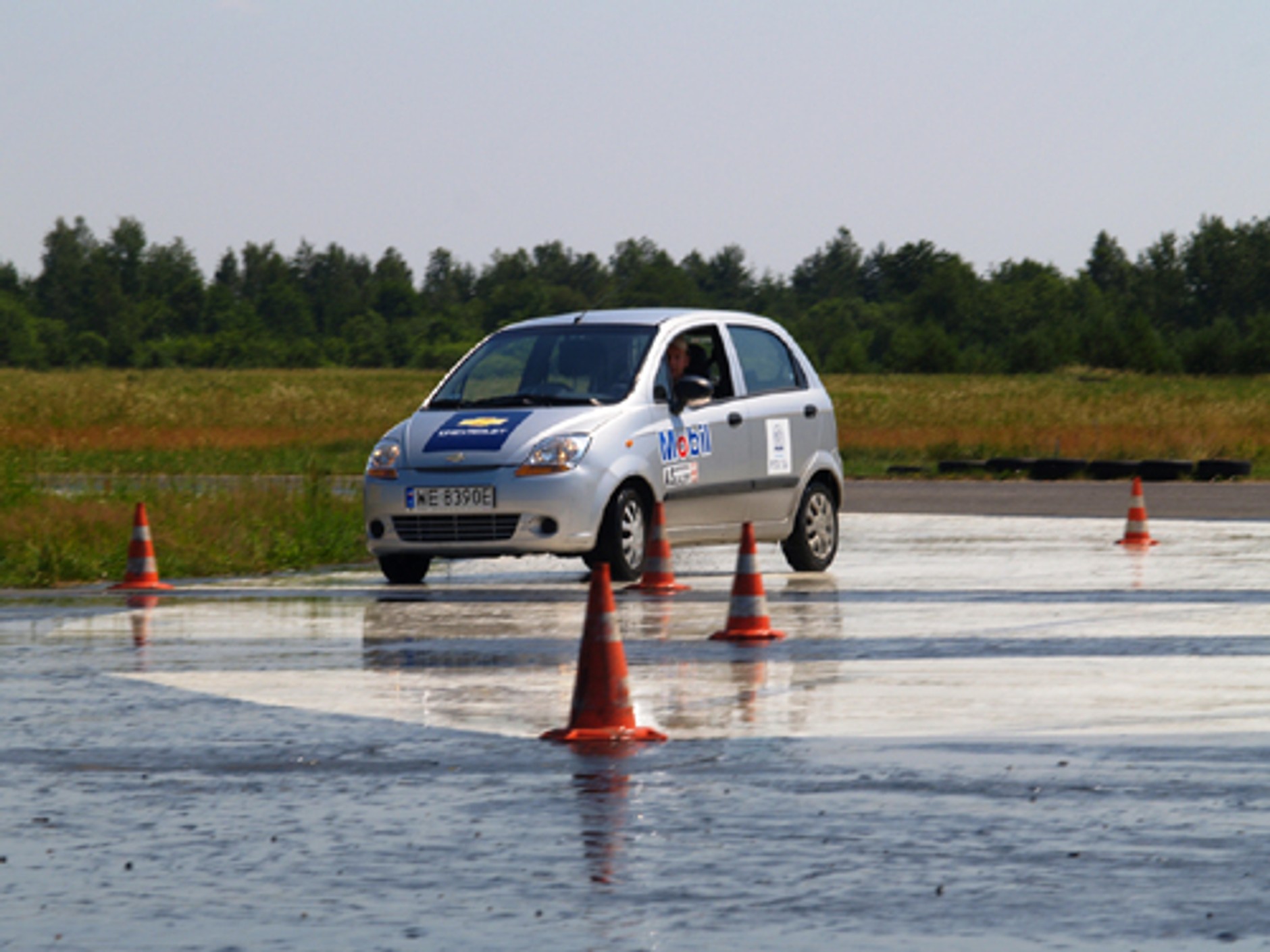 Meta w Bednarach, Lacetti w Warszawie