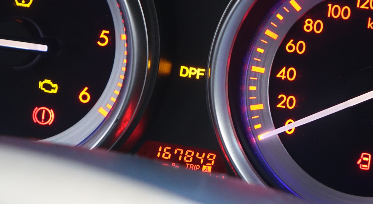 Filtr cząstek stałych - czyszczenie, regeneracja czy wymiana?