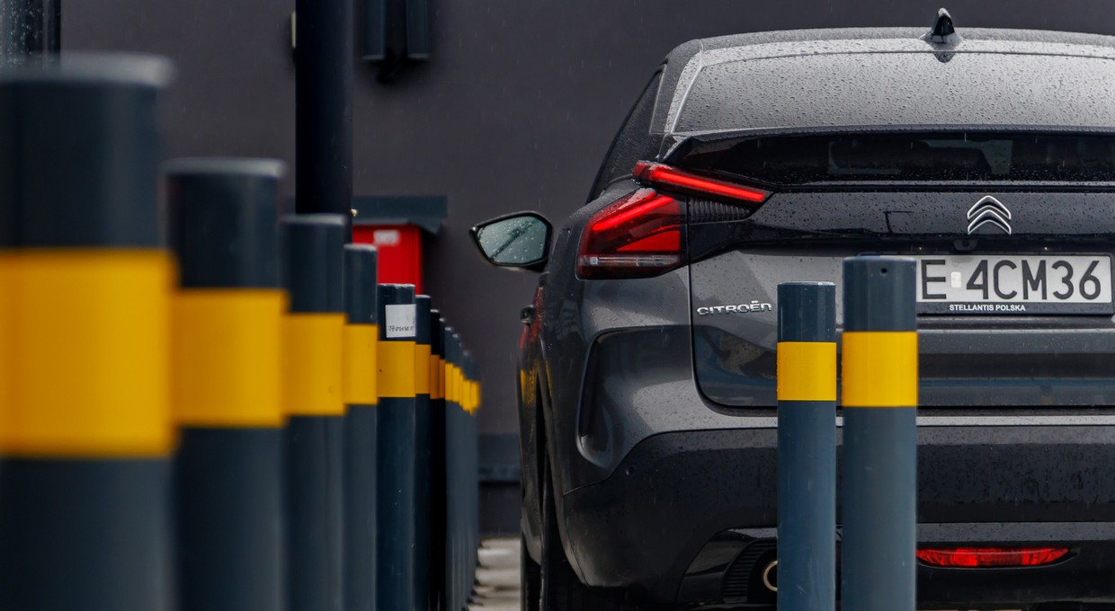 Tych tanich aut używanych nikt nie chce. Właściciele czekają na kupca tygodniami 