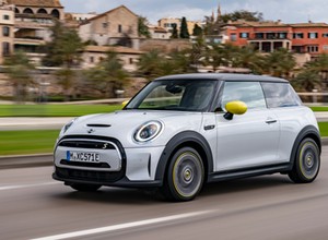 BMW musi wycofać ze sprzedaży elektryczne Mini. Powód? Ryzyko pożaru