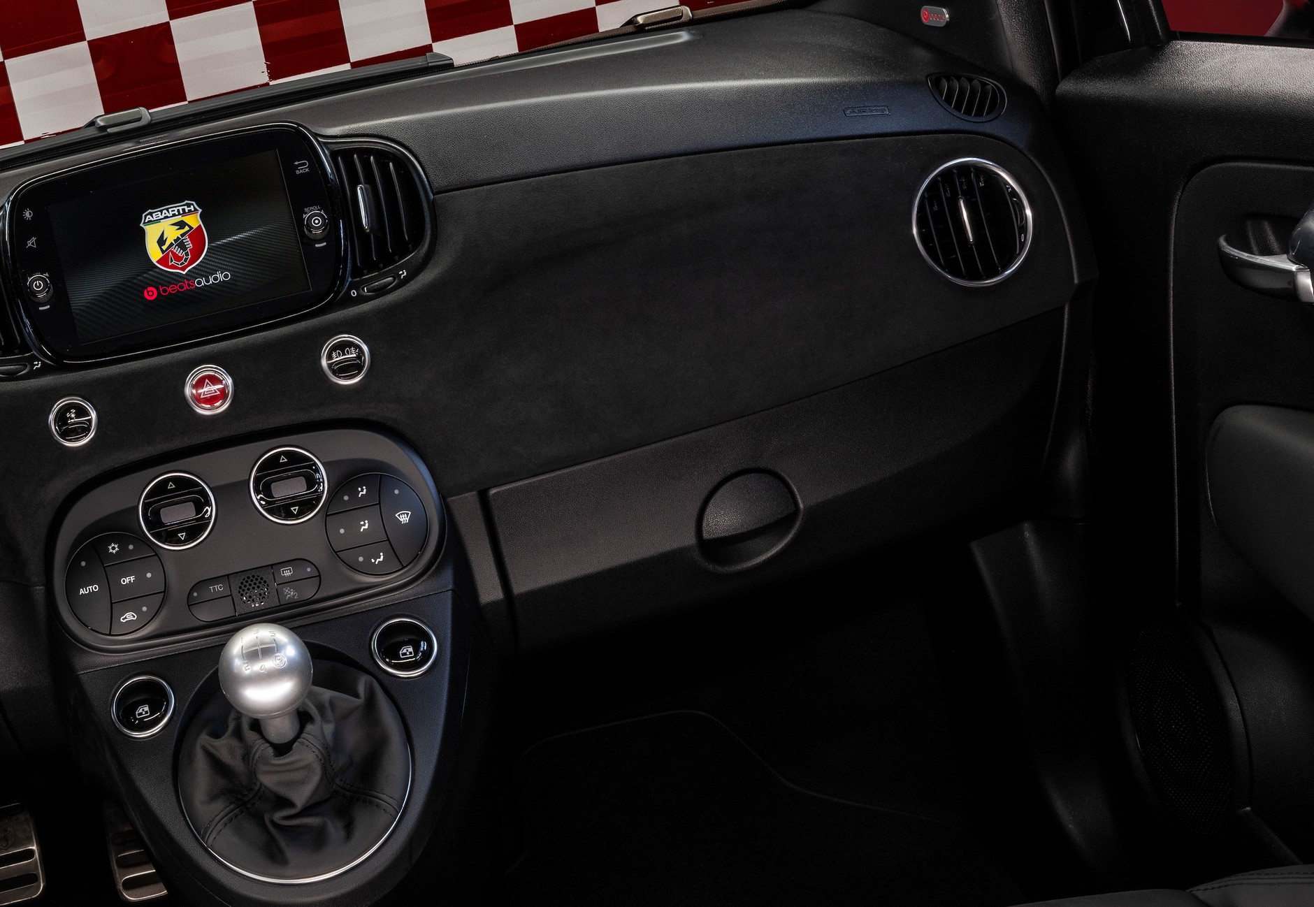 Abarth 695 75 Anniversario