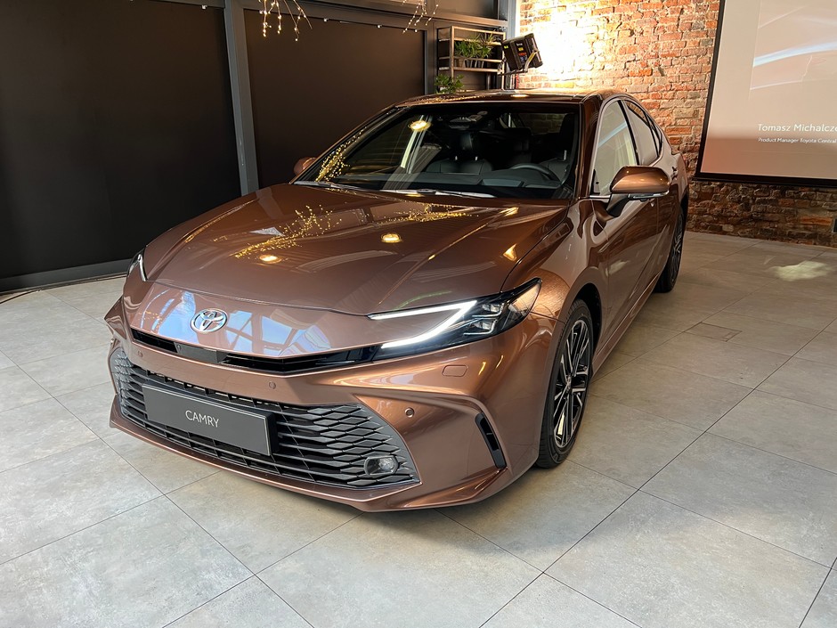 Toyota Camry 2024