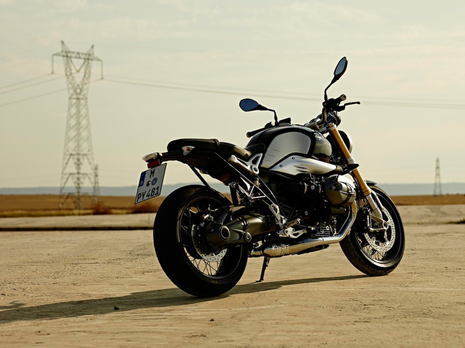 BMW R nineT