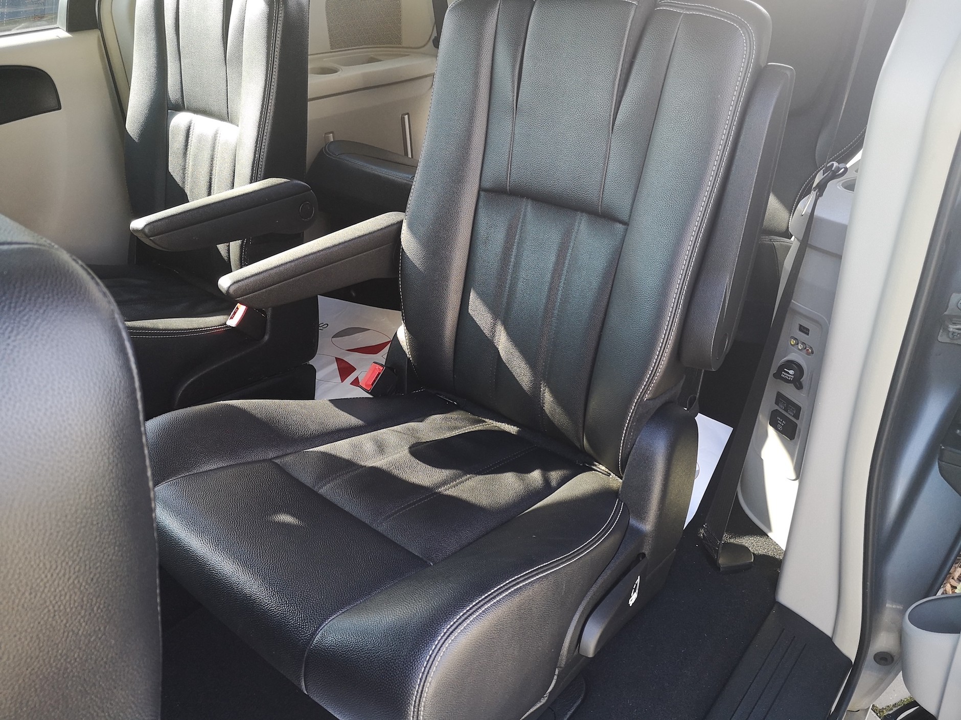 Auto z ogłoszenia – Chrysler Town&Country 2016