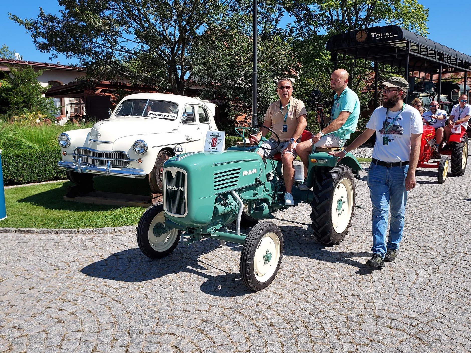 Klasyczne pojazdy na zamku Topacz 2024