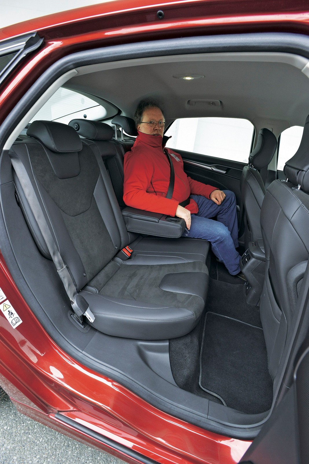 Limuzyny pod lupą - nowa Kia Optima kontra Ford Mondeo, Mazda 6, Opel Insignia i Peugeot 508