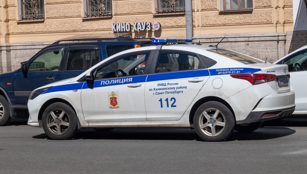 Kłopoty bogaczy w Moskwie. Policja zlikwidowała nielegalny zlot