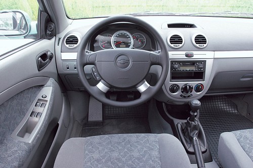 Chevrolet Lacetti 1.6 16V SX - Kompakt dla oszczędnych?
