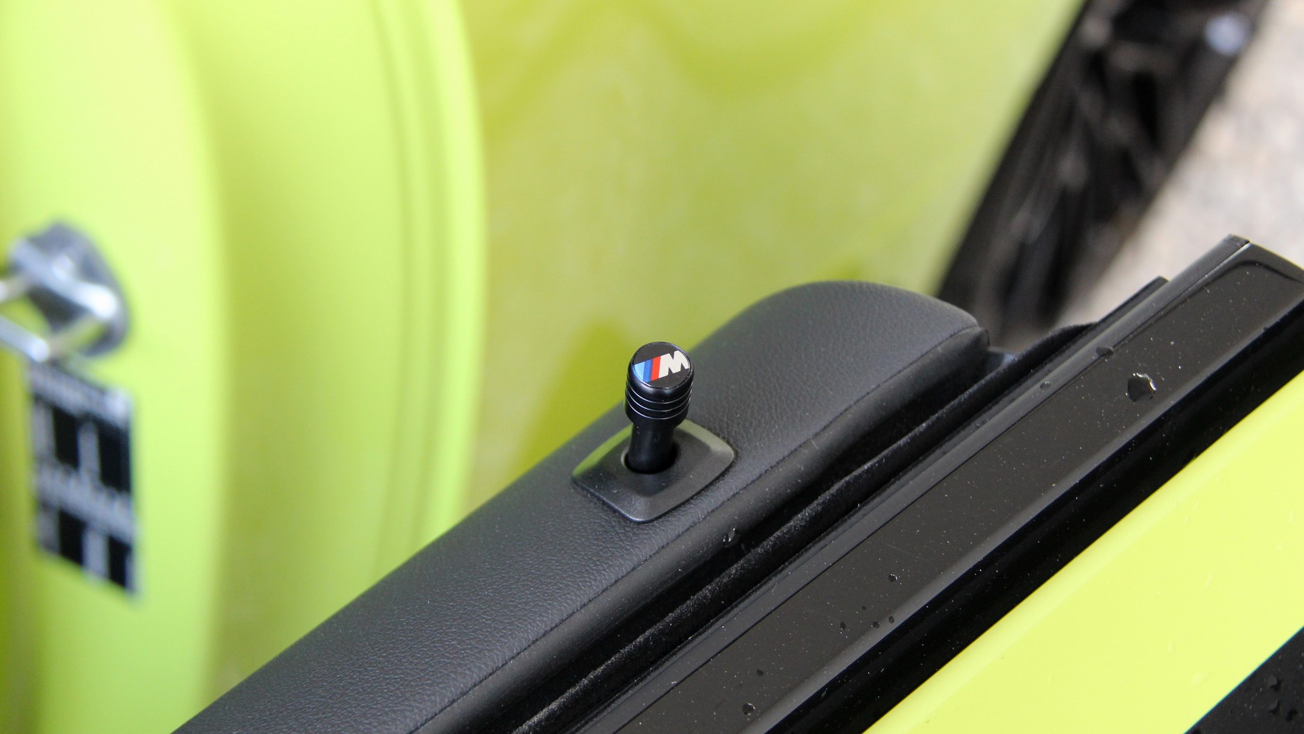 BMW M2 z akcesoriami M Performance