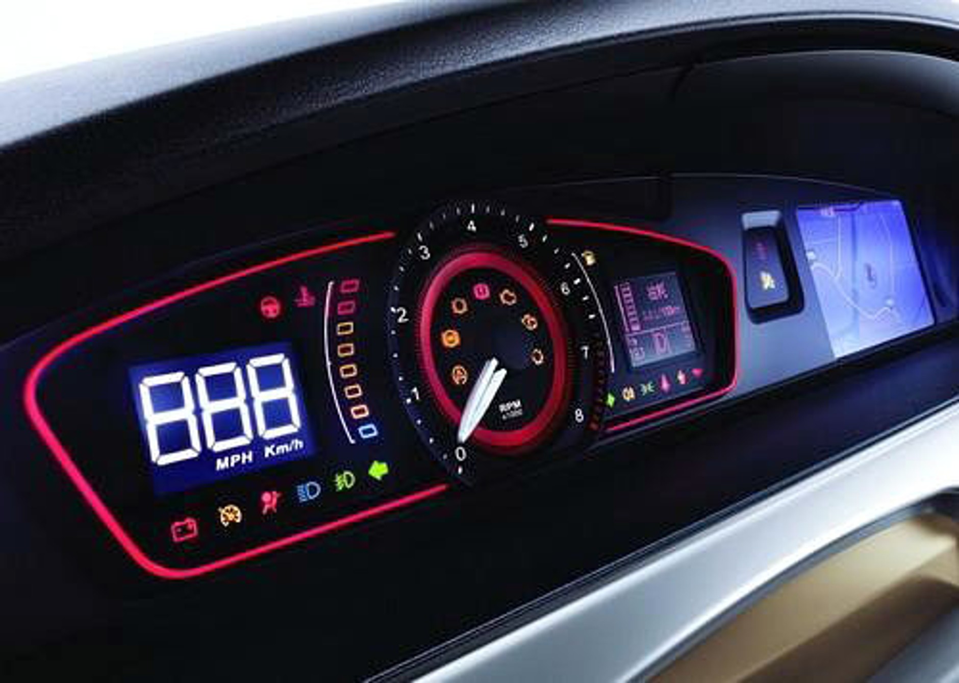 Roewe 550: oficjalne fotografie następcy marki Rover