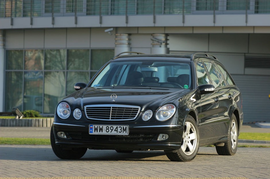 Mercedes W211