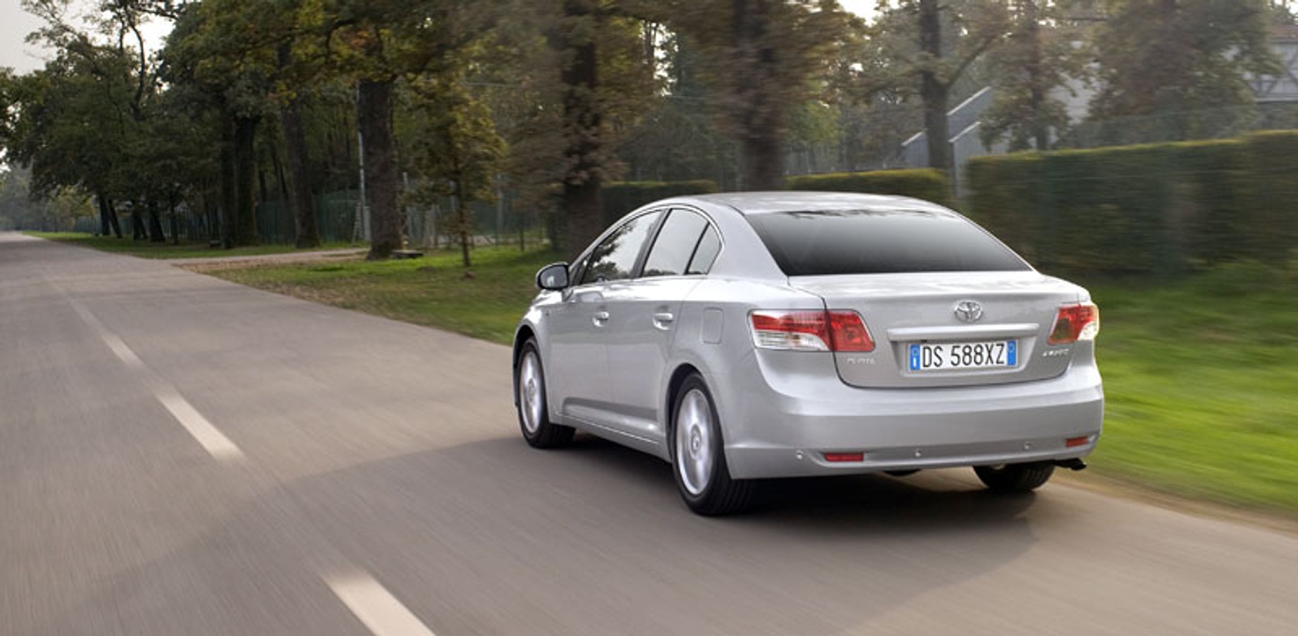 Toyota Avensis: Ceny w Niemczech od 22 700 euro (ok. 88 250 zł)