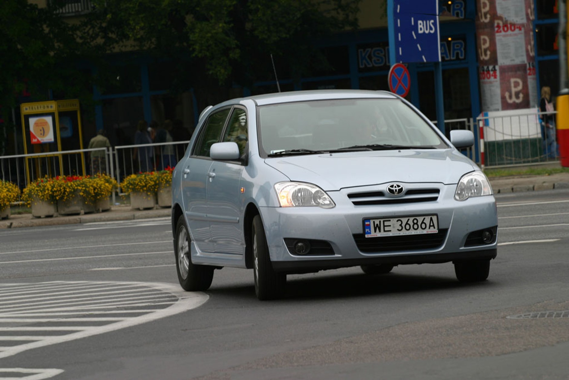 Toyota Corolla (lata produkcji 2001-07)Cena od 11 500 zł Polecana wersja: 1.6/110 KM
