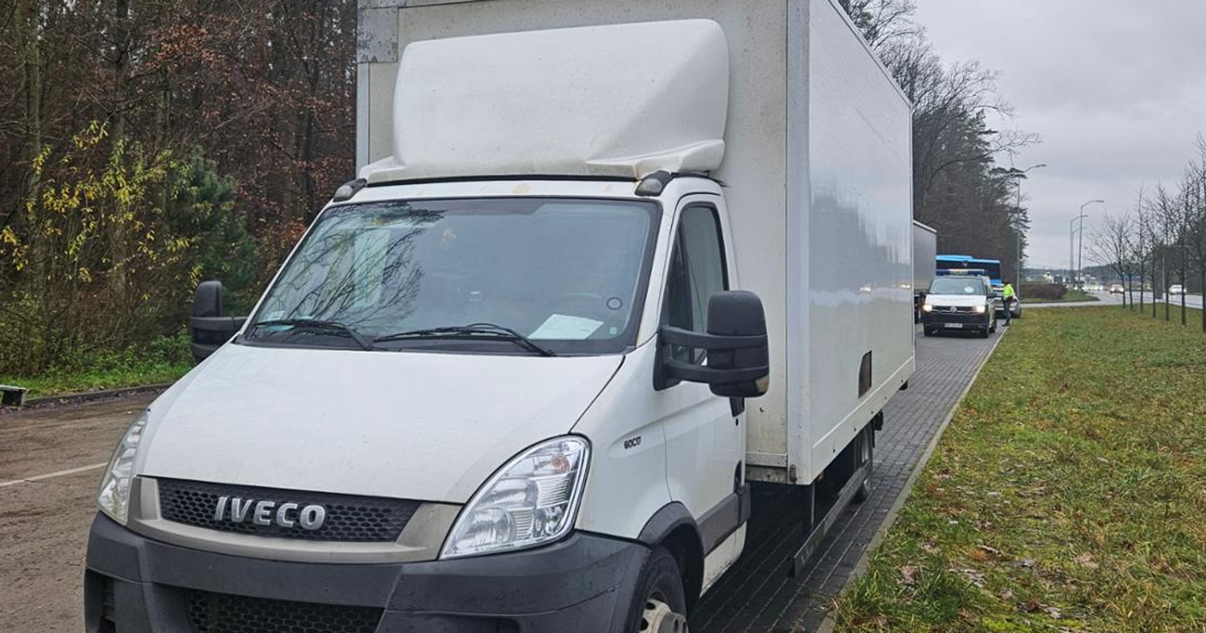 To jest auto o dmc 3,5 tony. Ważyło prawie 9 ton