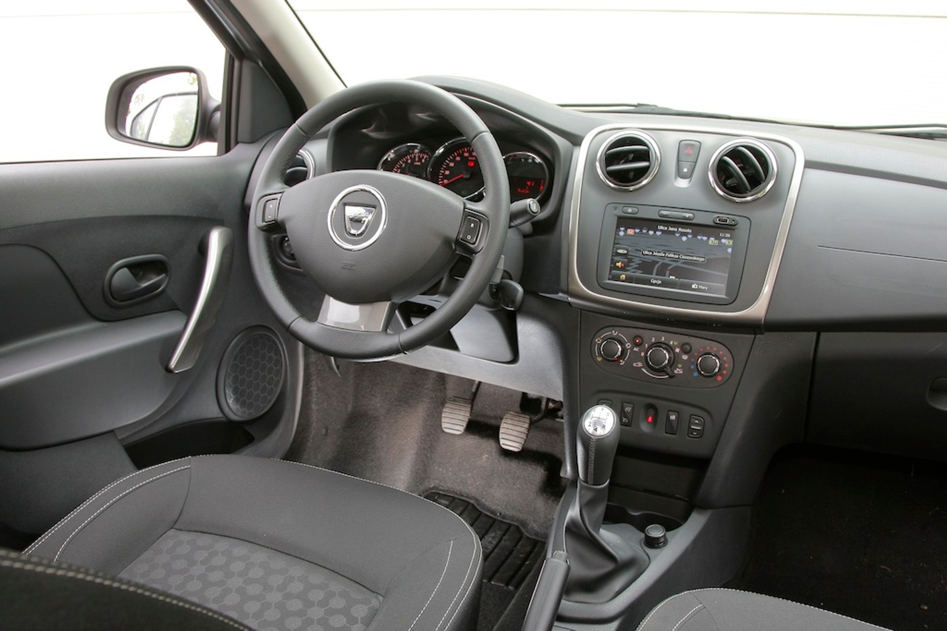 Nowa Dacia Logan 0.9