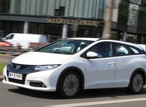 Honda Civic Tourer 1.8: Jaki jest mistrz przestrzeni