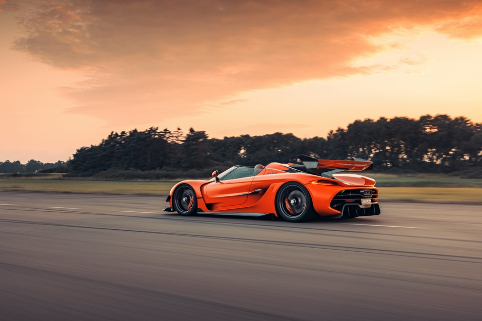 Koenigsegg Jesko Attack