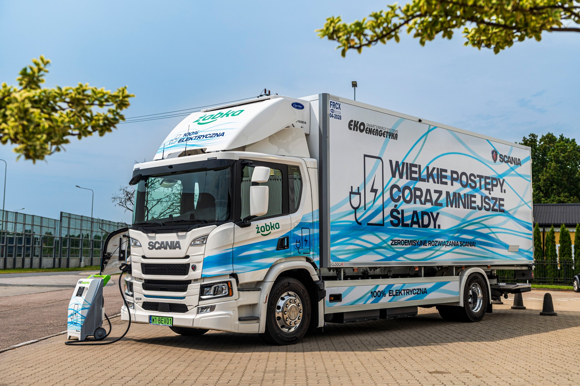 Elektryczna ciężarówka Scania na testach w Żabce