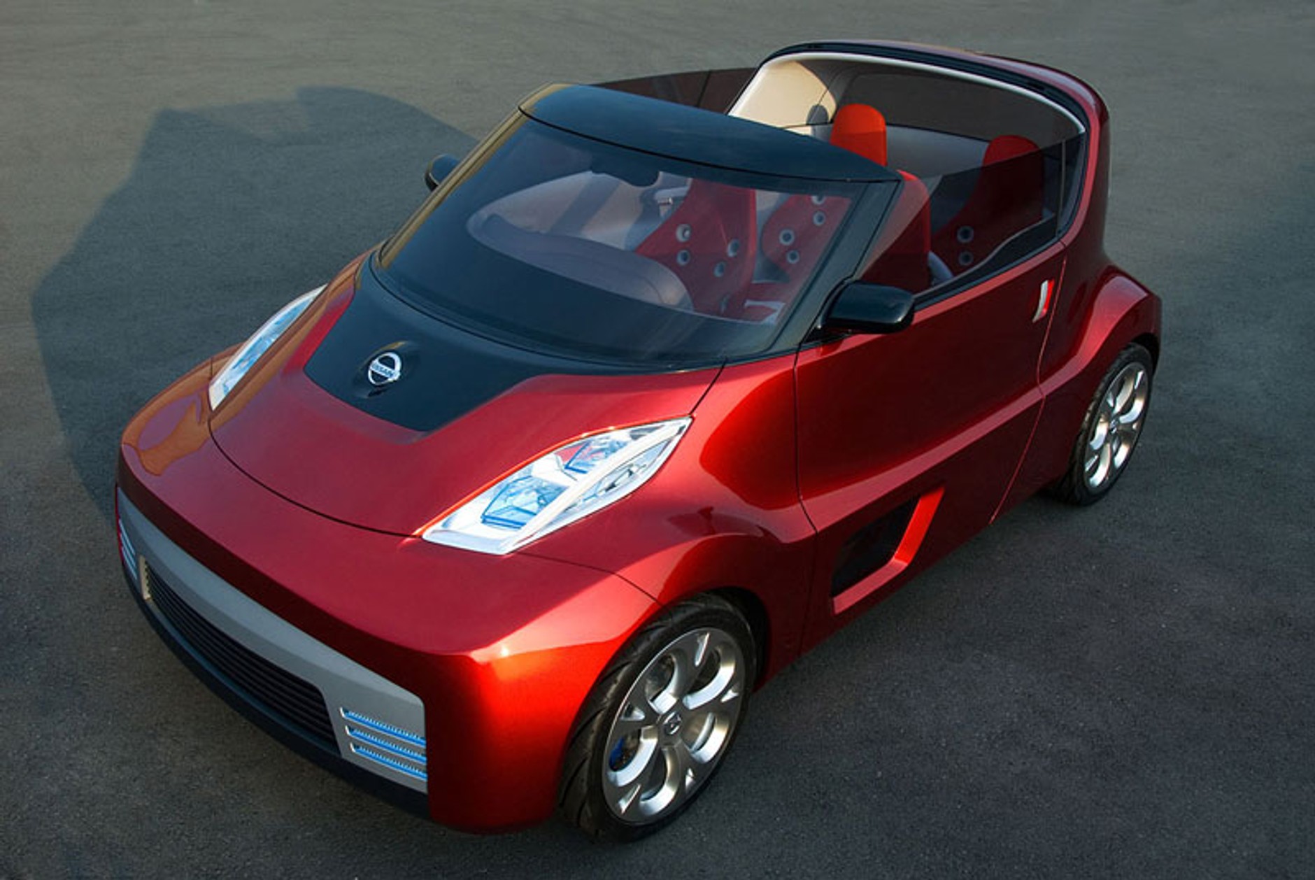 Nissan Round Box: roadster o kształcie zaokrąglonego sześcianu