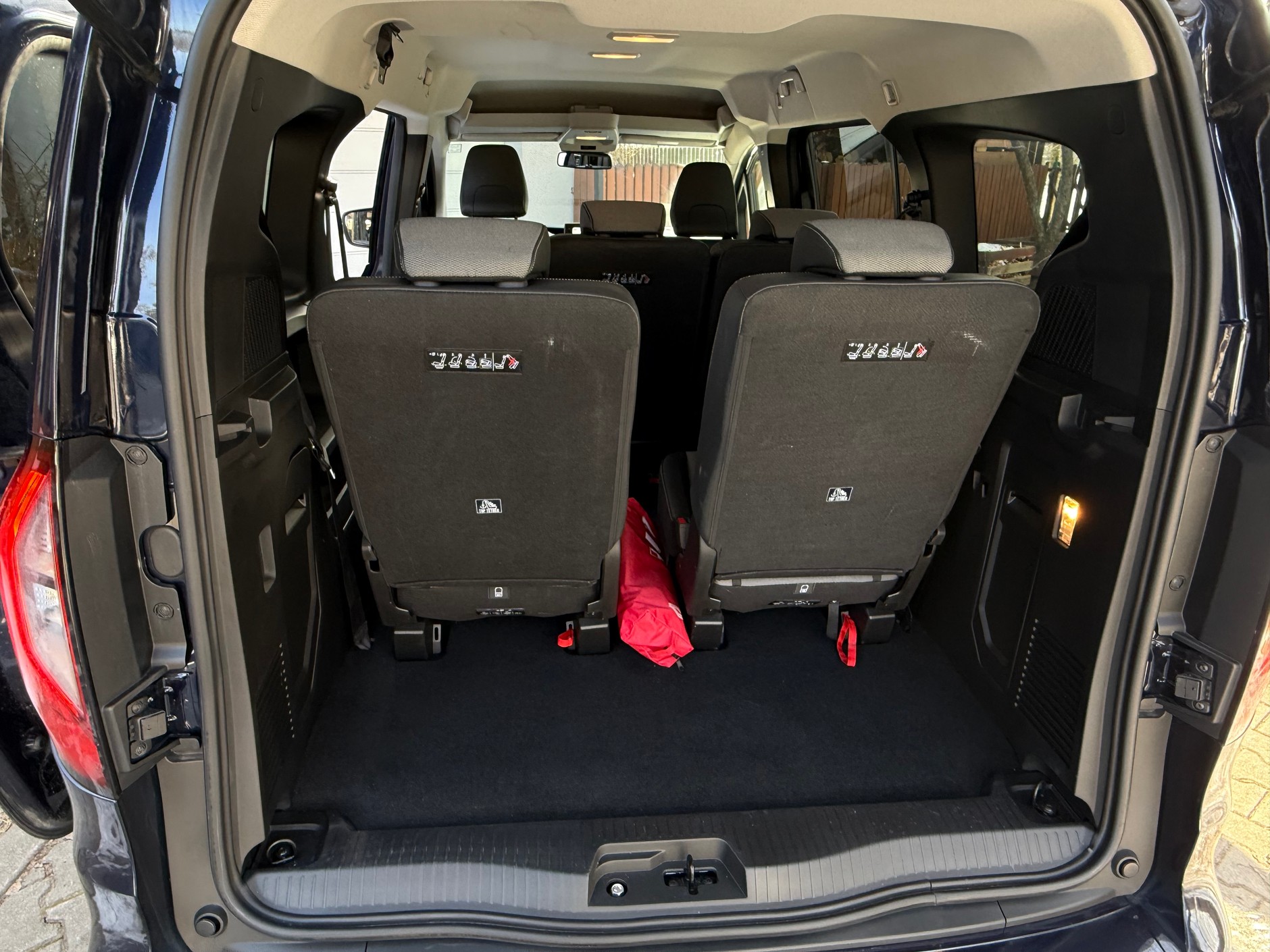 Renault Grand Kangoo TECHNO TCe 130 EDC w wersji 7-osobowej