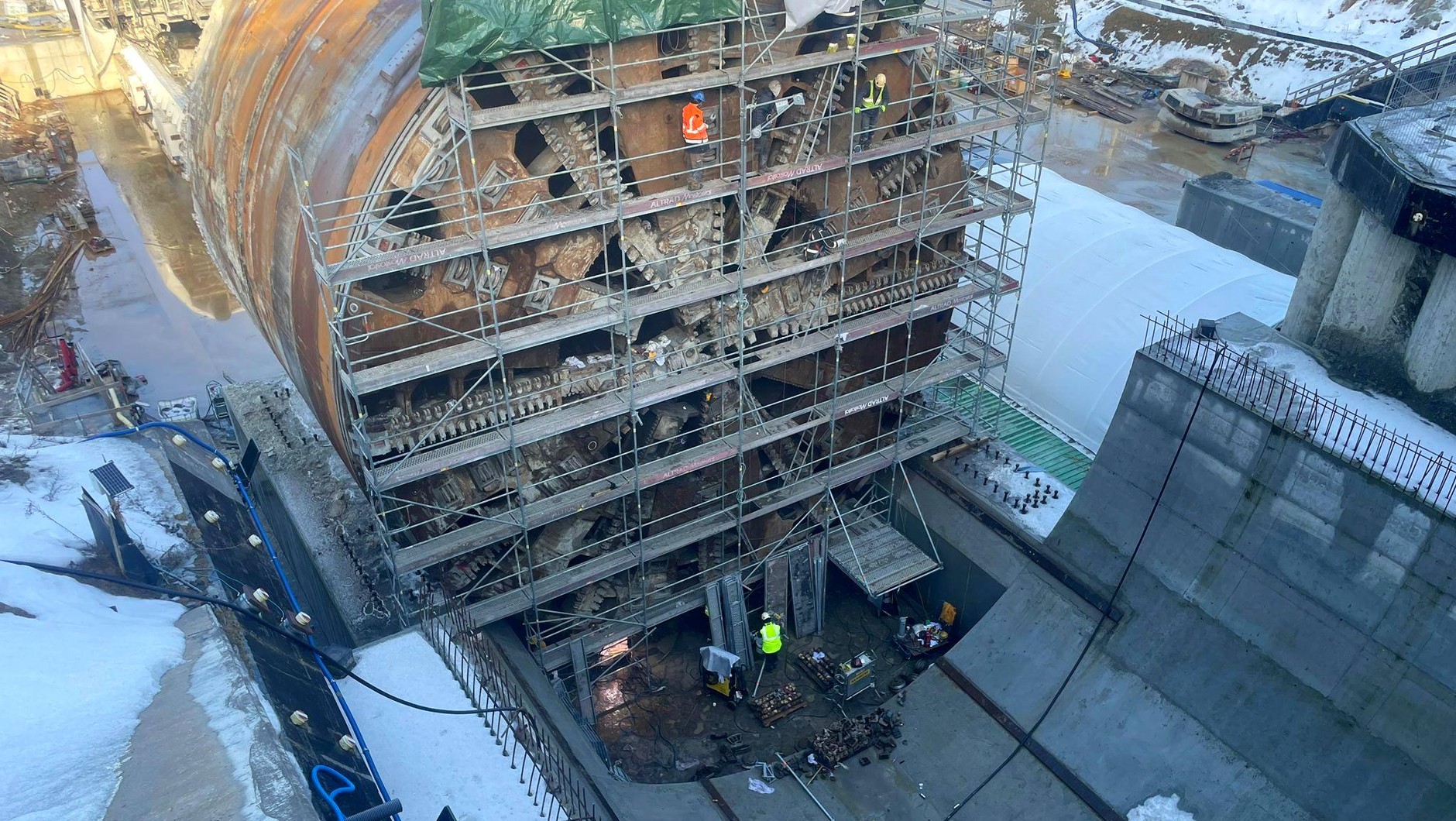 Portal północny tunelu na S19 Rzeszów Południe - Babica - proces obrotu maszyny TBM