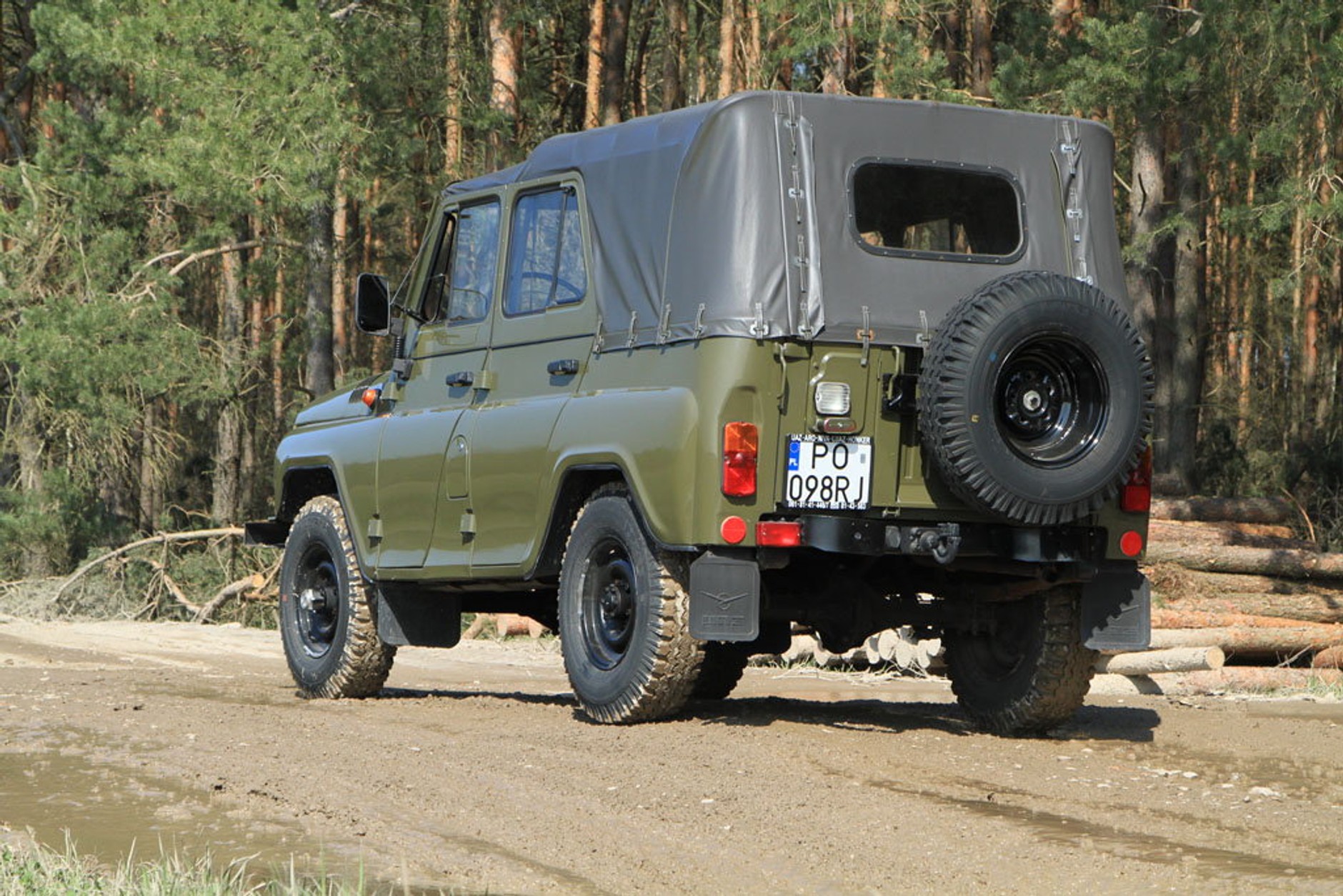 Klasyk, który zmienił historię - UAZ 469B