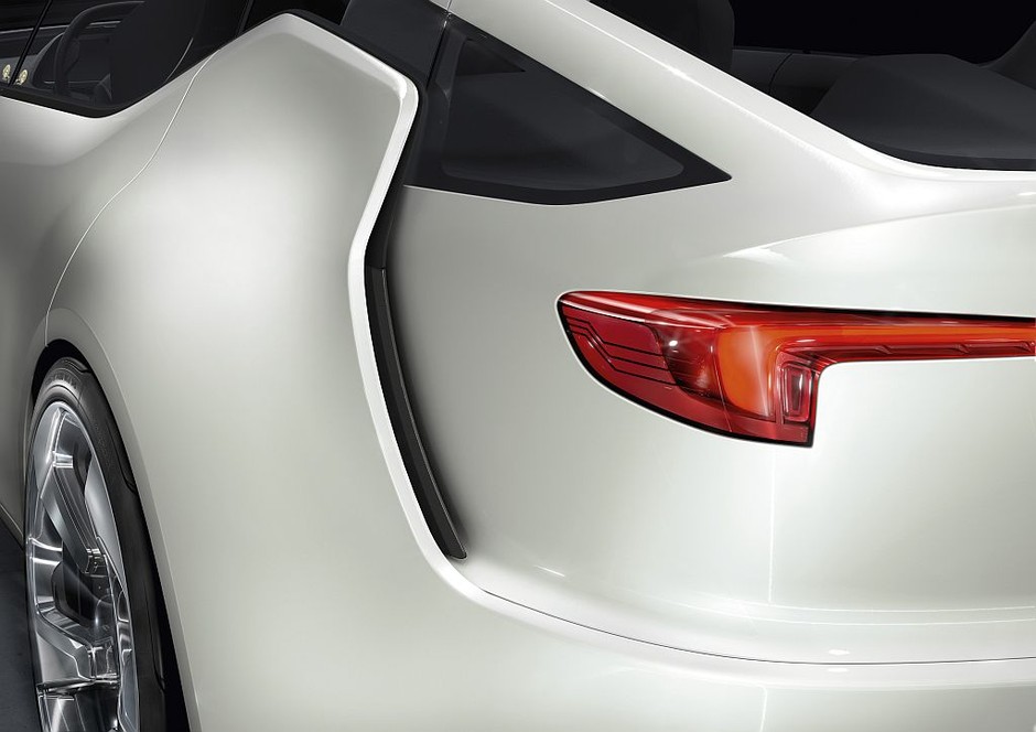 Opel Flextreme GT/E: Hybryda niedalekiej przyszłości
