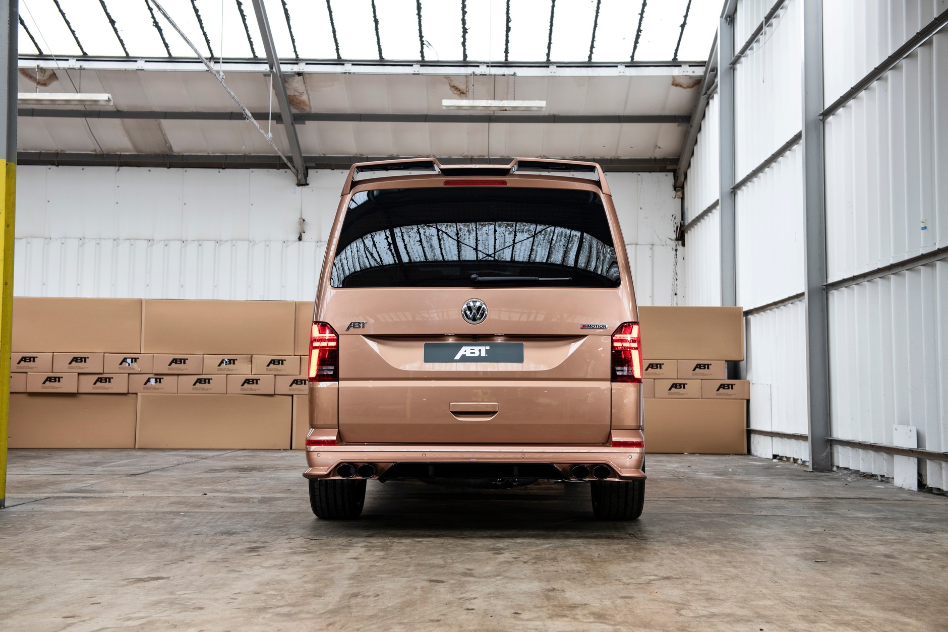 Volkswagen Multivan – Super Bulli od ABT