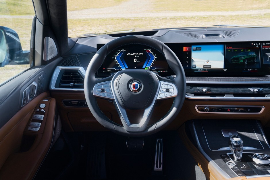 BMW Alpina XB7 (2023)