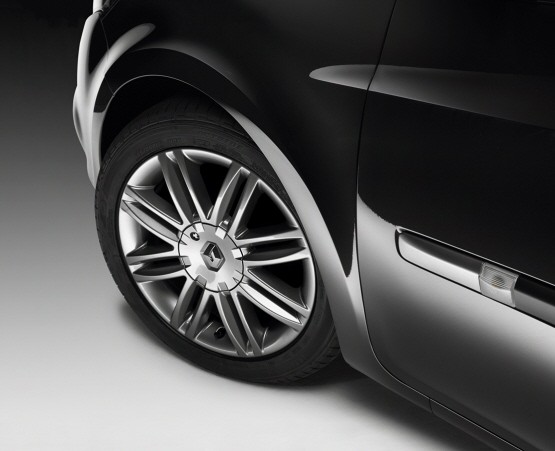 Renault: Clio obchodzi dwudzieste urodziny - seria limitowana (ceny)