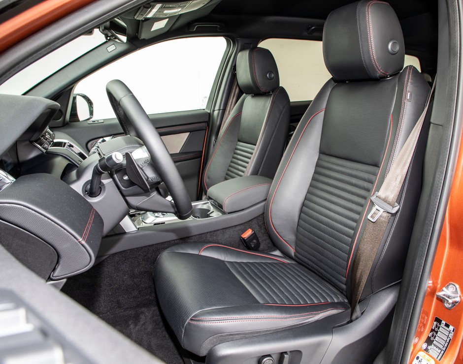 Land Rover Discovery Sport 2.0P I4 R-Dynamic