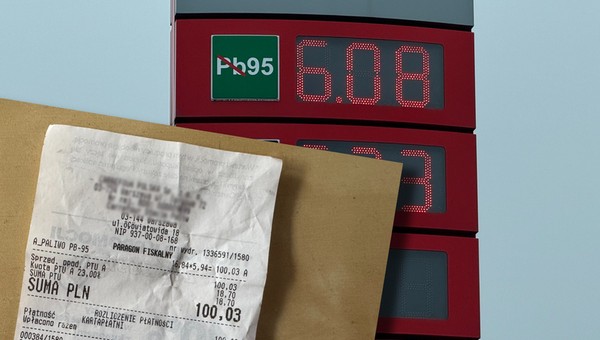 Sprawdziłem dwa razy i to nie błąd. Zatankowałem za paliwo o 50 gr taniej. Każdy może