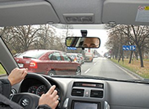 Bezpieczeństwo za kierownicą - Nie skręcaj w ciemno!