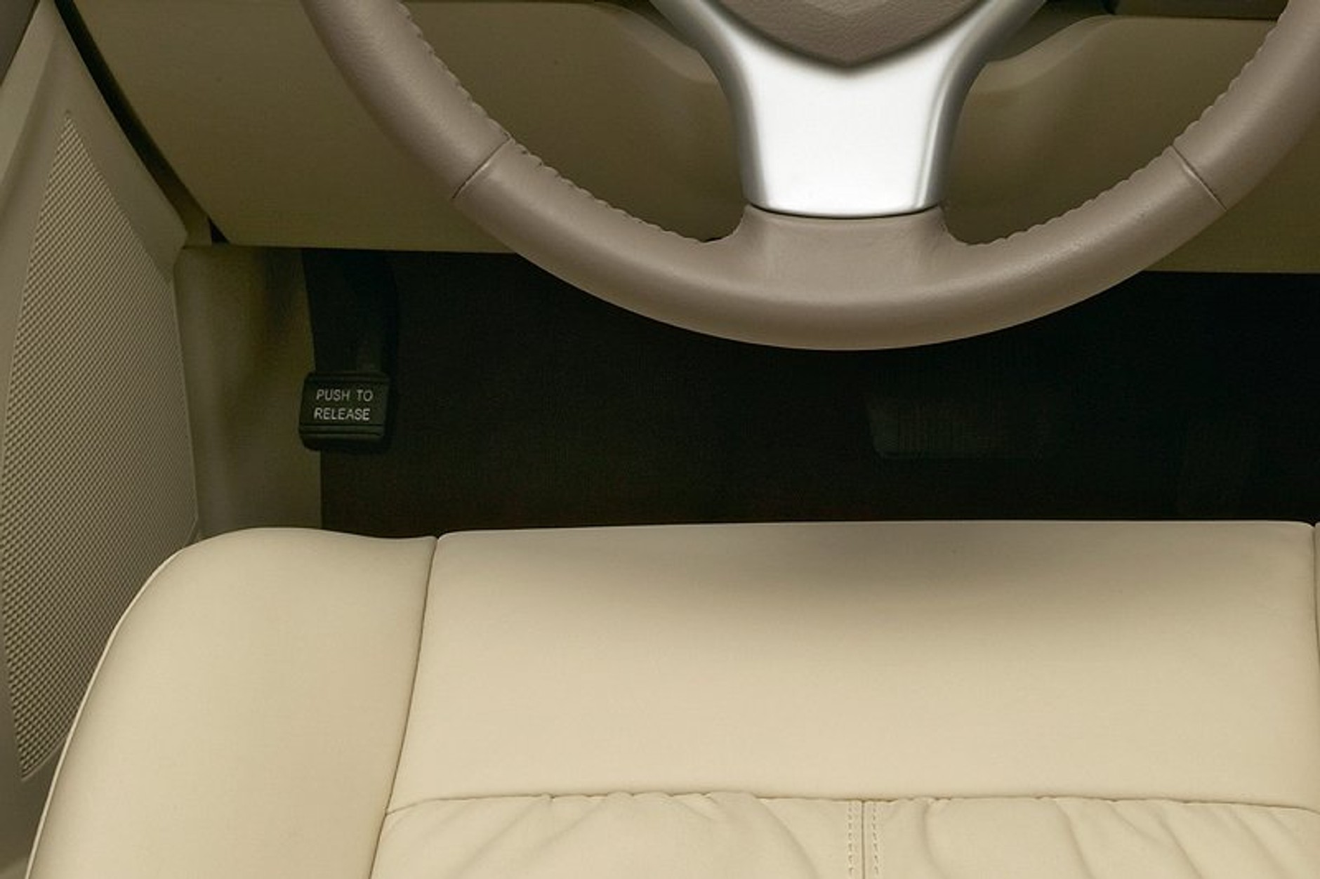 Chrysler Voyager: pierwsze zdjęcia nowej wersji