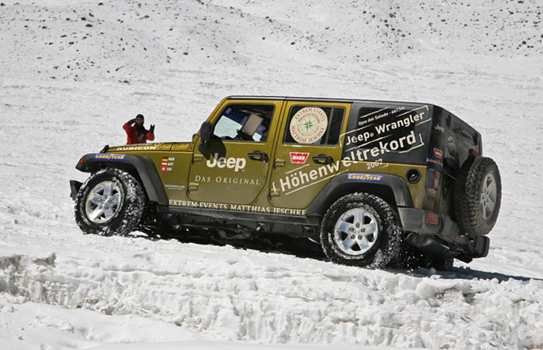 Jeepem Wrangler Unlimited Rubicon na wysokość 6646 m n. p. m.